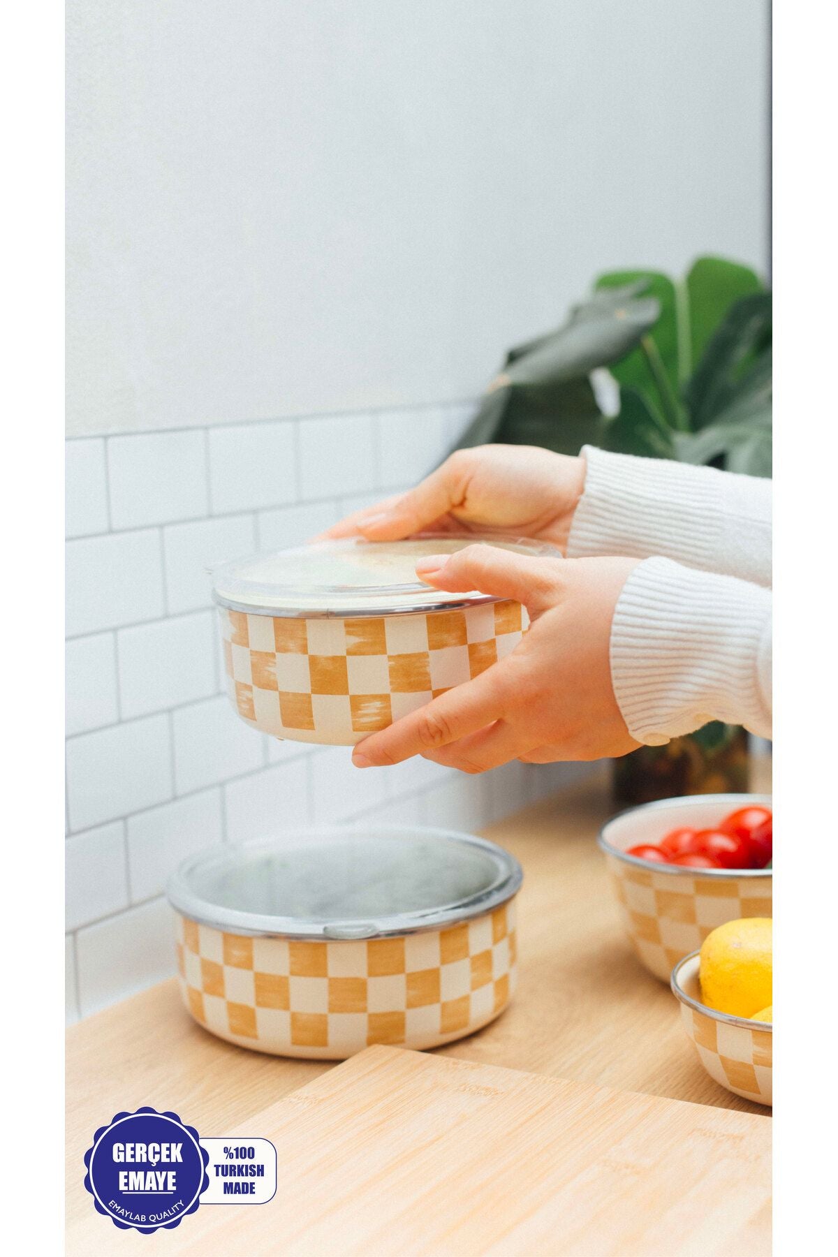 Beige Dama Desenli Emaye Saklama Kabı (OCAKTA KULLANILABİLİR)