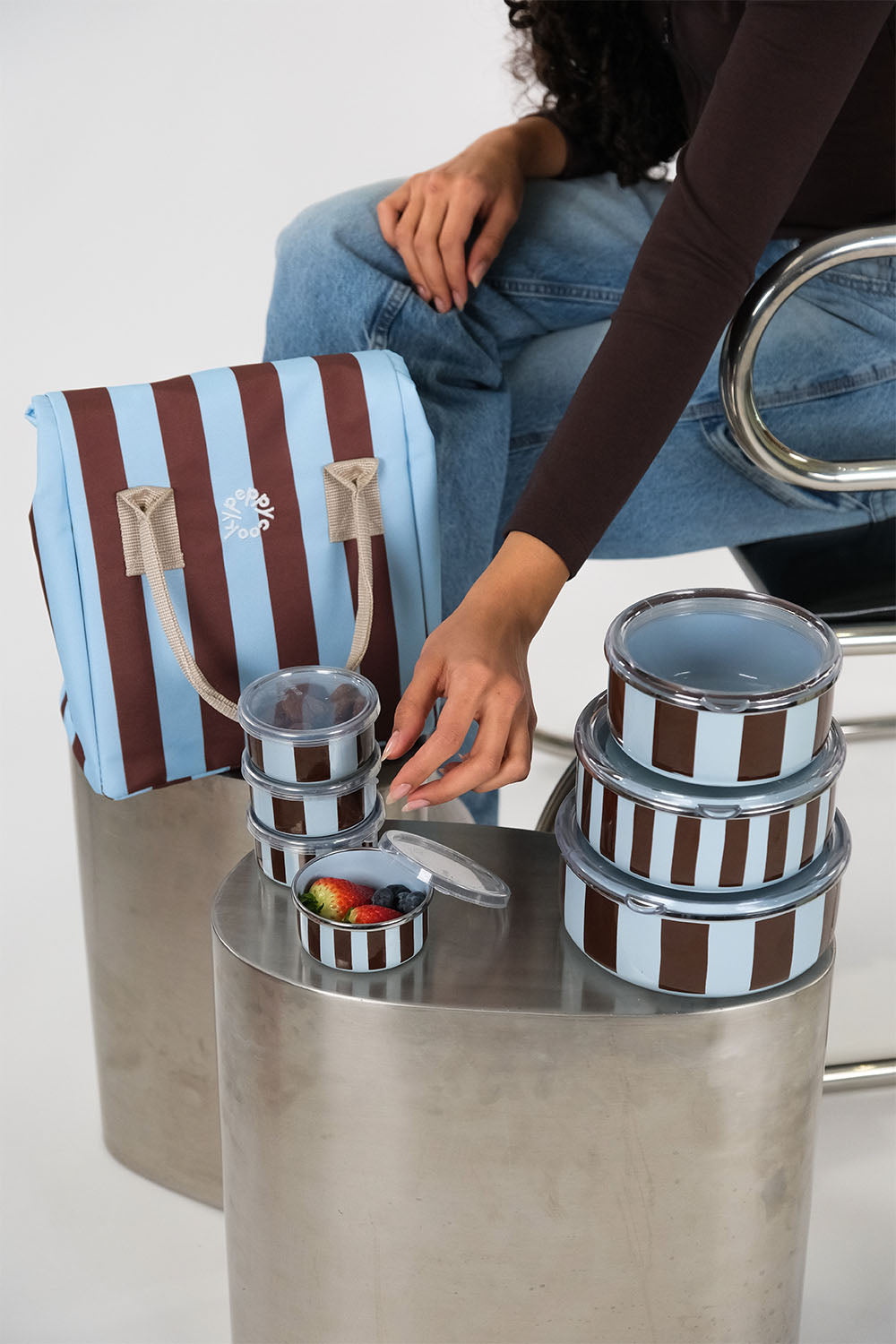 EmaylabxPeppythings Berry 3’lü Set – Emaye Saklama Kabı, Emaye Kahvaltılık & Termal Taşıma Çantası 10 litre