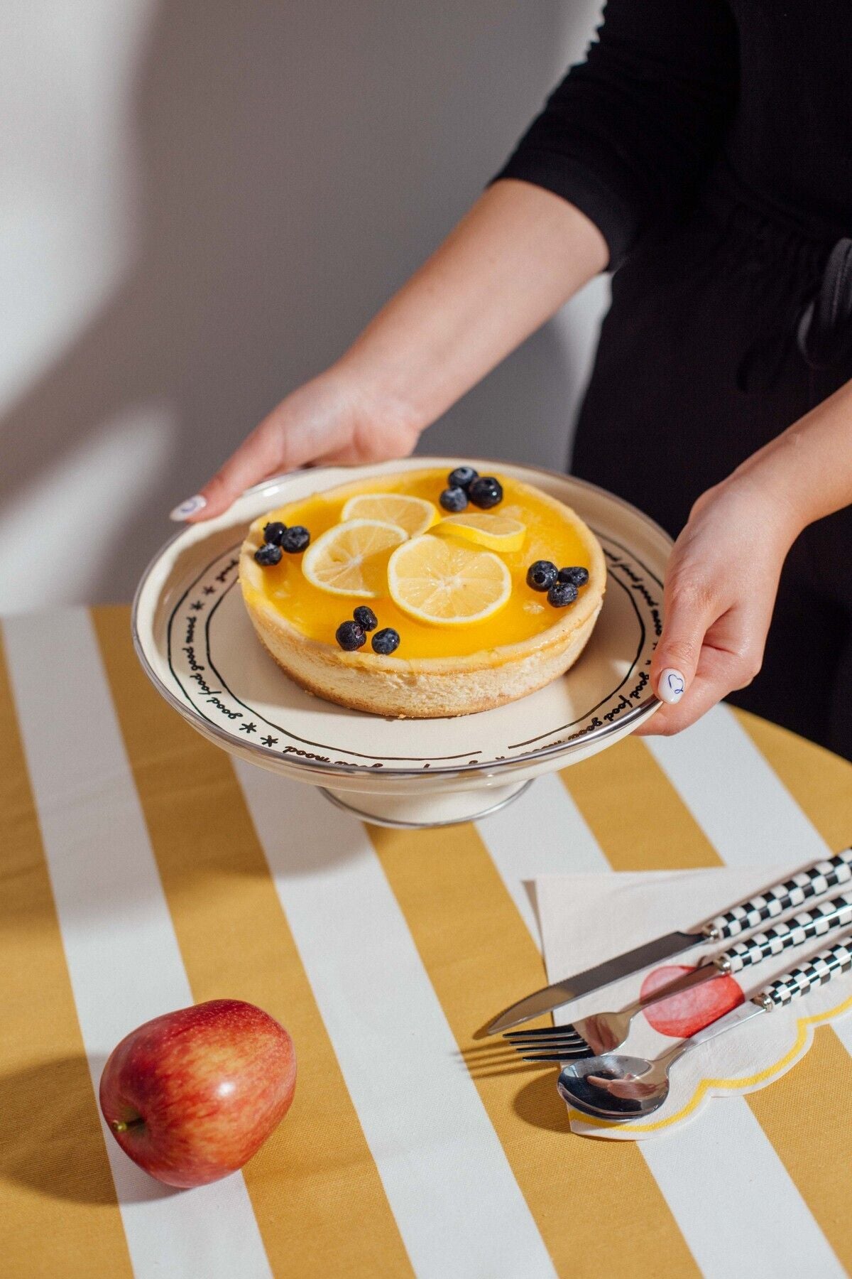 Mood Emaye Pasta/Kek Sunum Standı (24 cm)